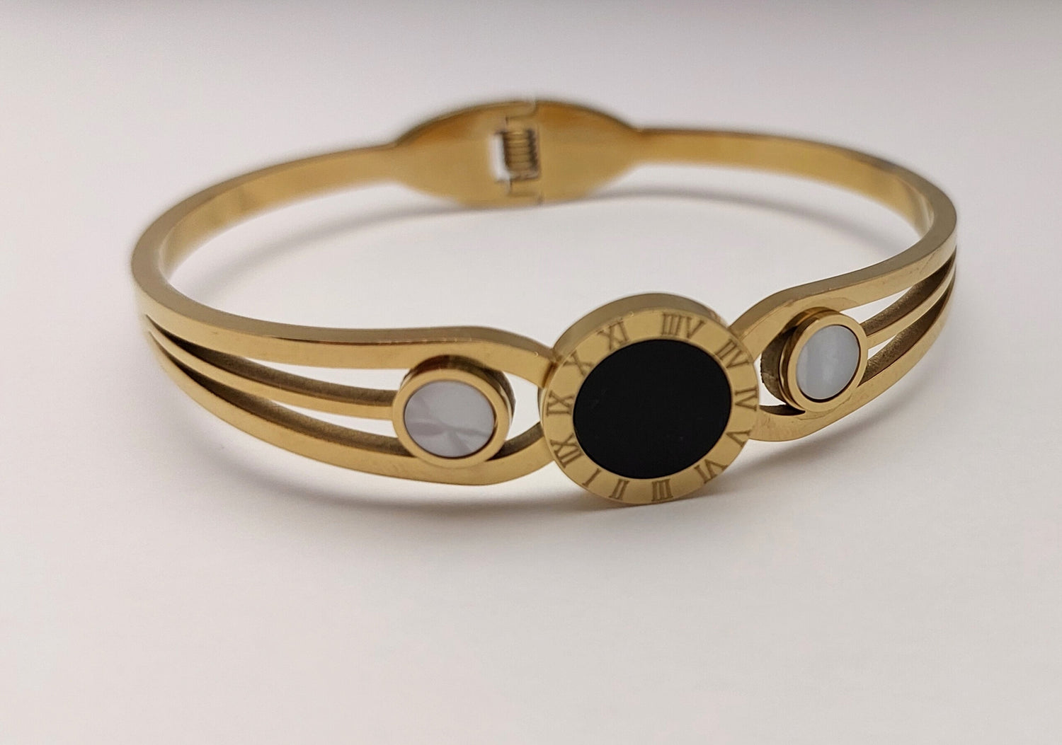 Cuff bracelet