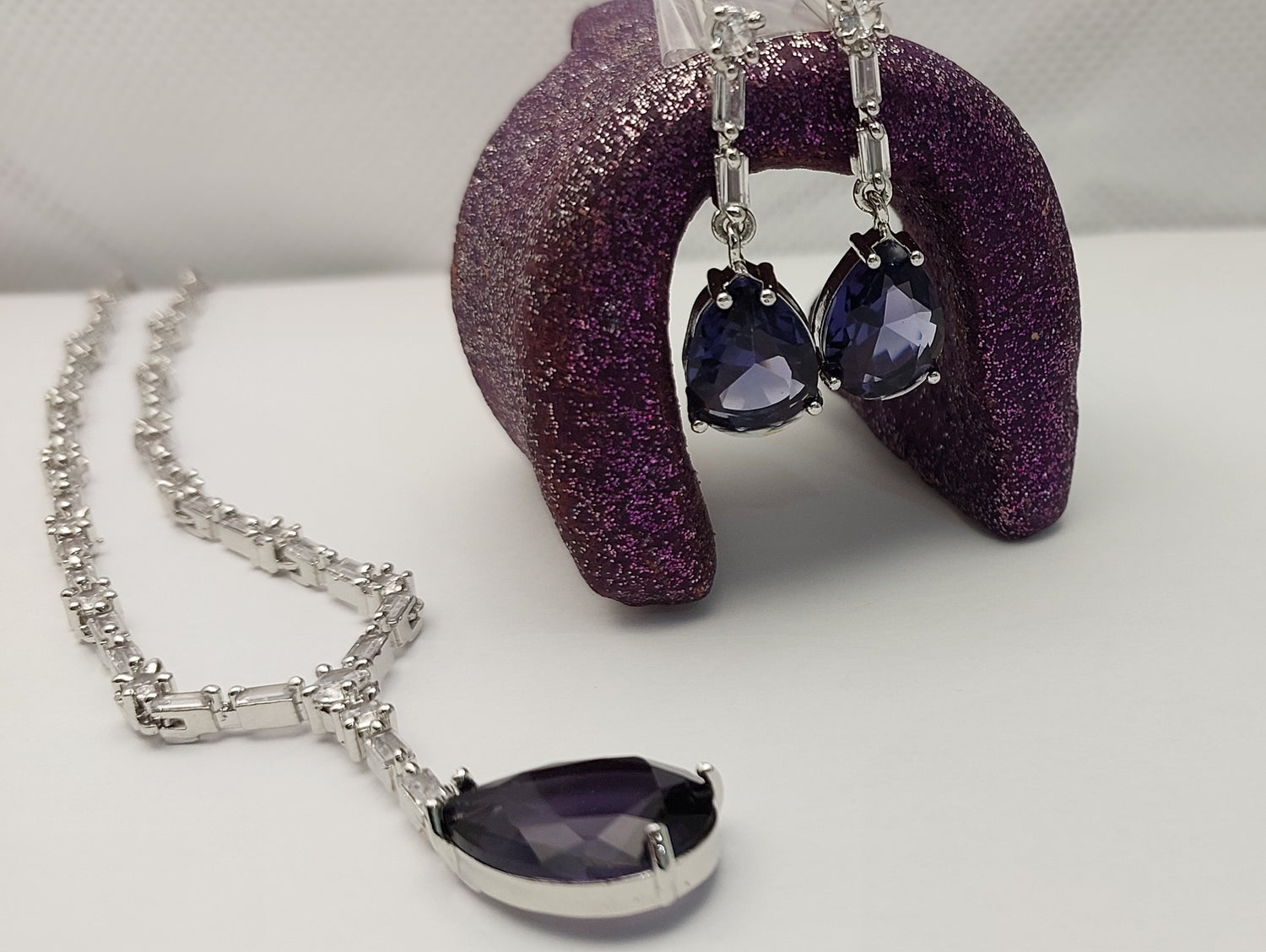 Pendant Sets