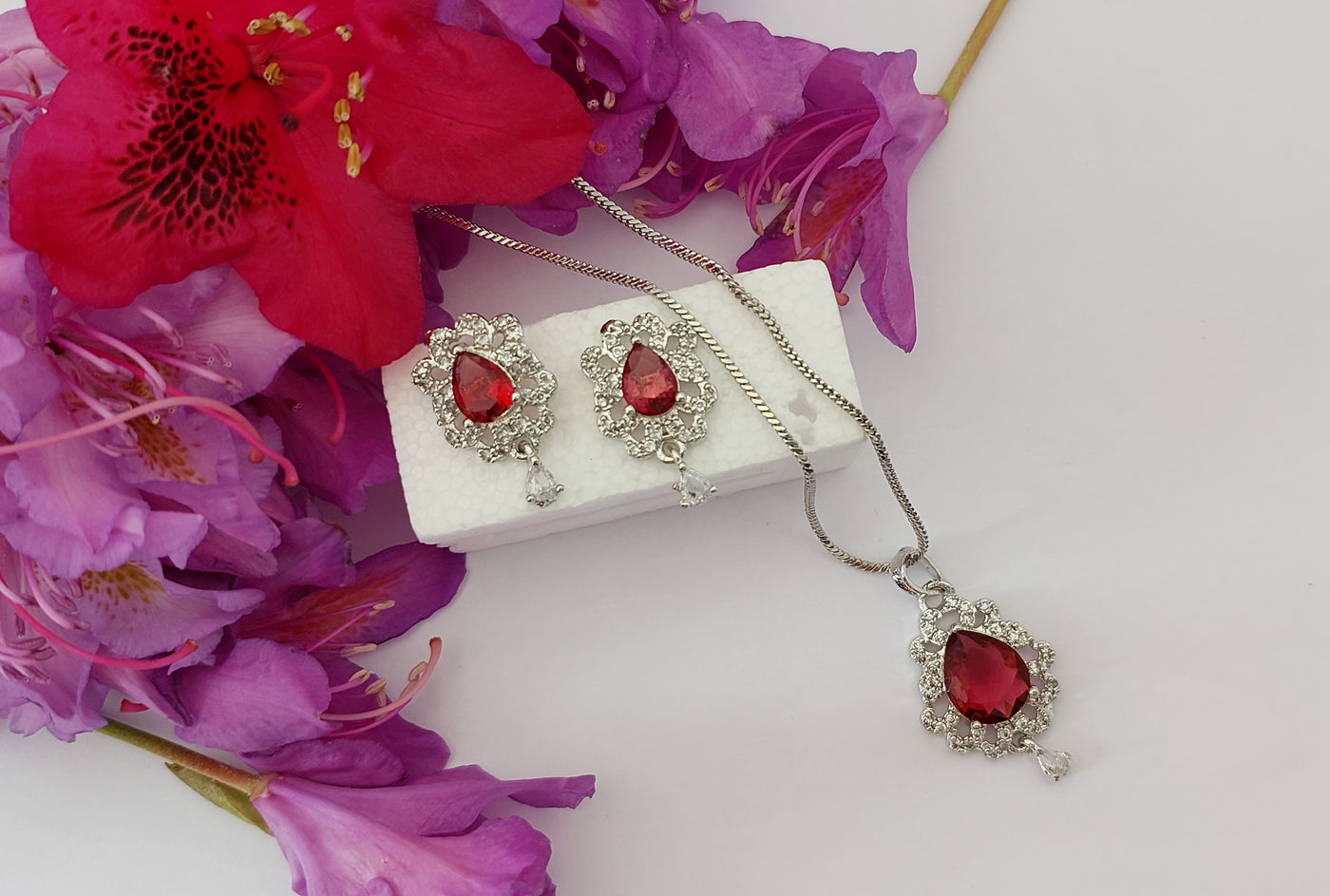 Floral pendant sets