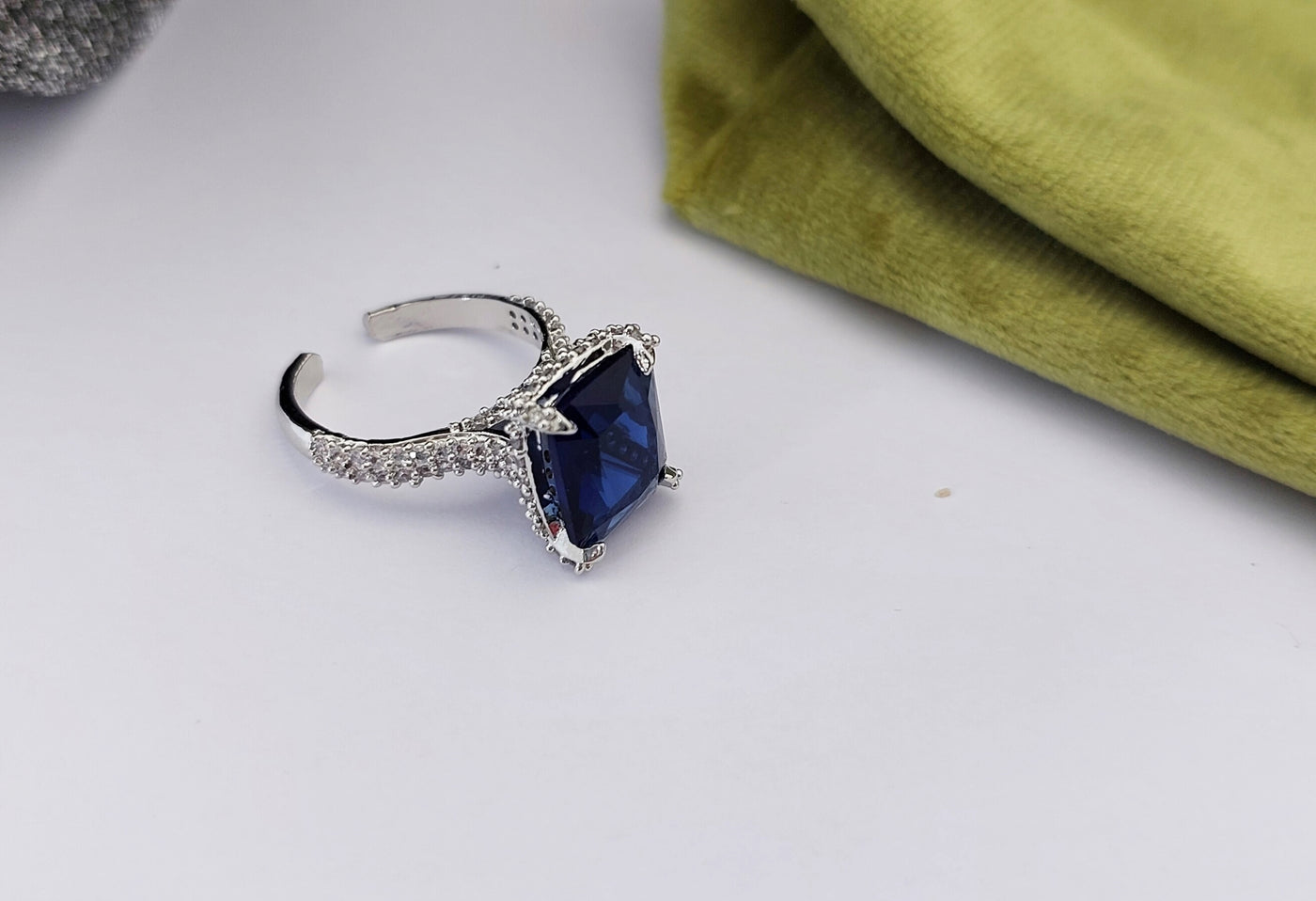 Petite vintage stone ring