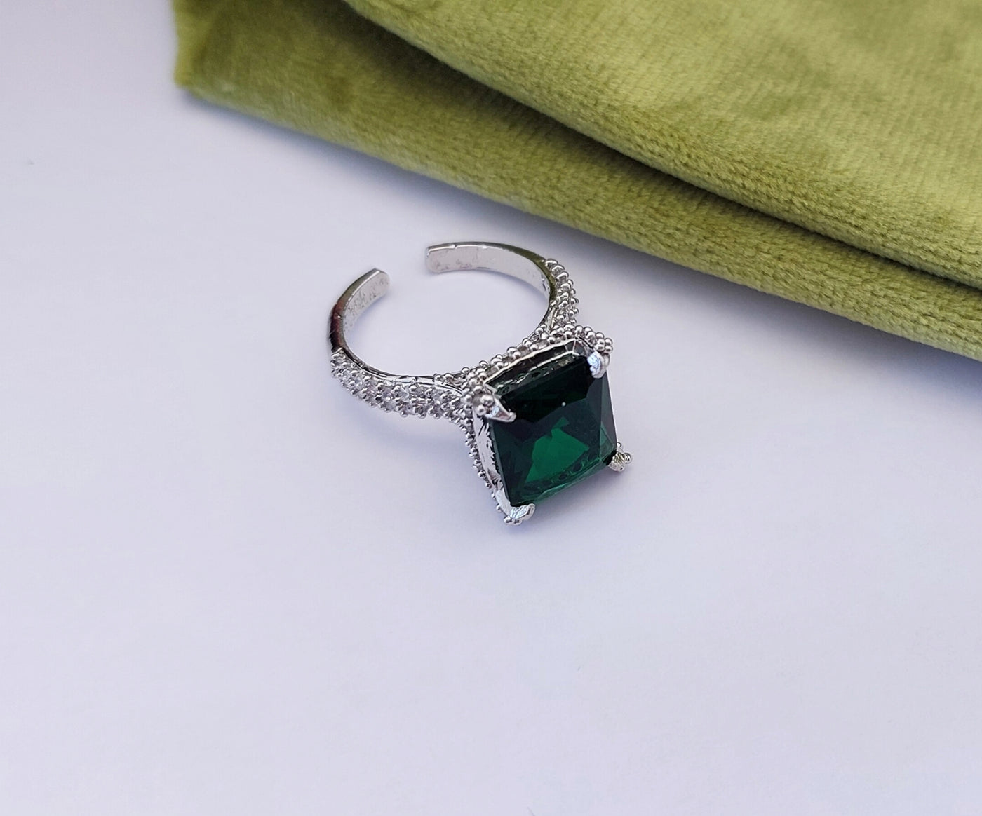 Petite vintage stone ring