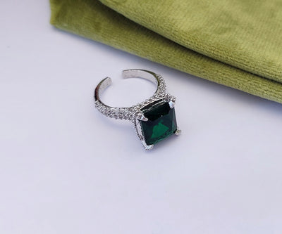 Petite vintage stone ring