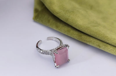 Petite vintage stone ring